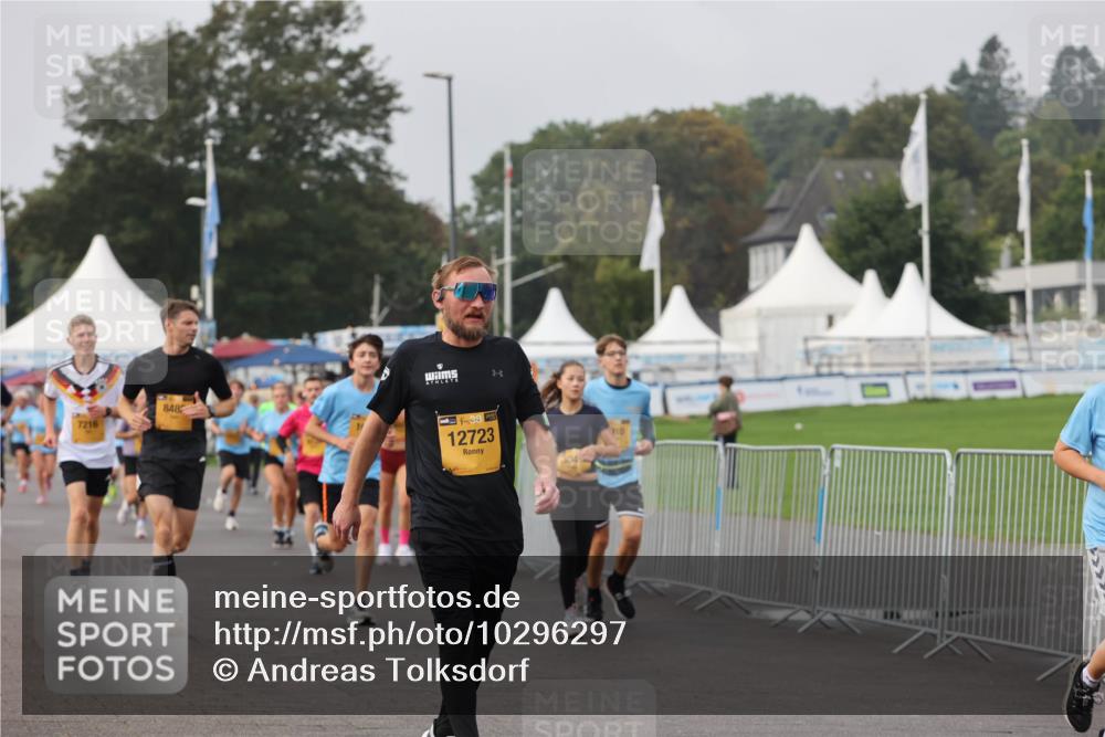 13.09.2026 - Kiel Lauf Andreas Tolksdorf http://msf.ph/oto/10296297 13.09.2026 09:24:16 Kiellinie 7216, 8482, 38, 12723 meine-sportfotos.de