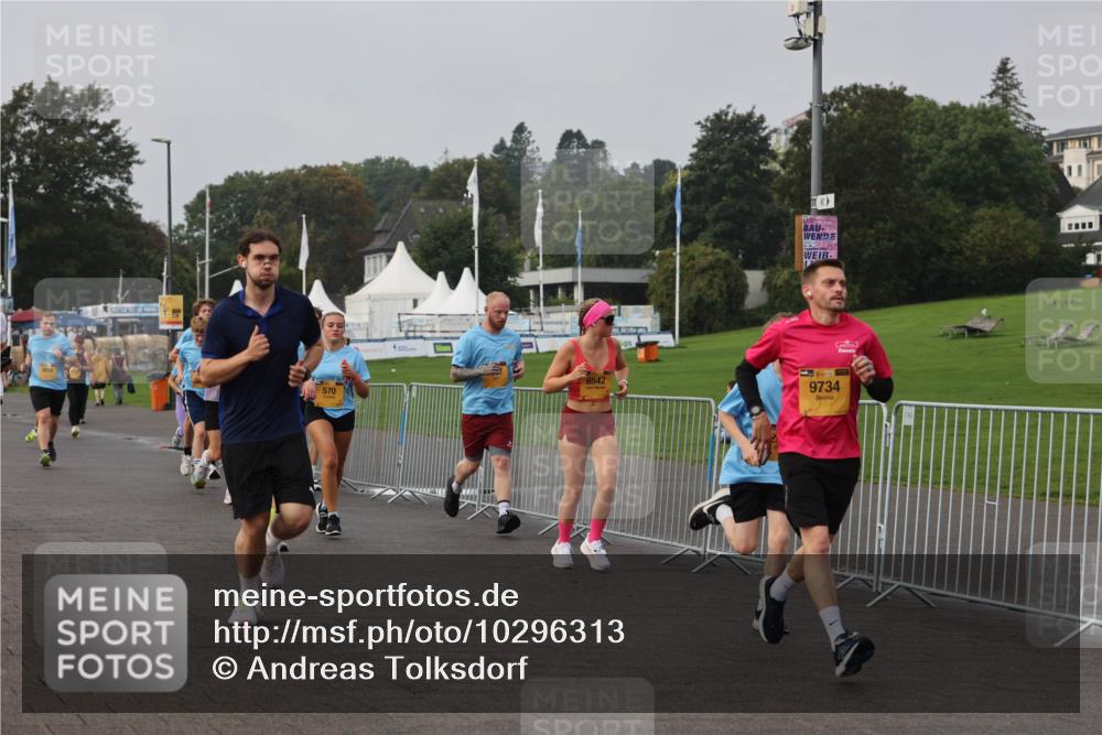 13.09.2026 - Kiel Lauf Andreas Tolksdorf http://msf.ph/oto/10296313 13.09.2026 09:24:22 Kiellinie 570, 6542, 39, 9734, 95 meine-sportfotos.de
