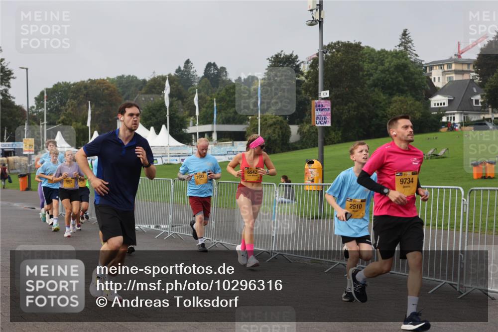 13.09.2026 - Kiel Lauf Andreas Tolksdorf http://msf.ph/oto/10296316 13.09.2026 09:24:22 Kiellinie 3883, 9513, 7687, 6542, 2510, 9734, 95 meine-sportfotos.de
