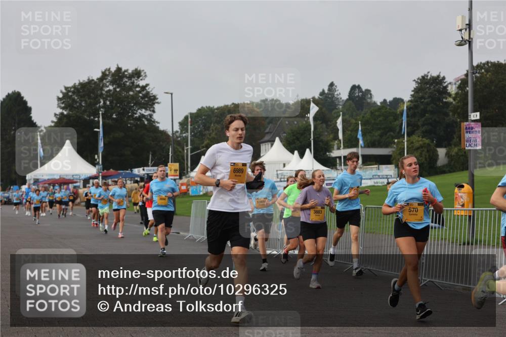 13.09.2026 - Kiel Lauf Andreas Tolksdorf http://msf.ph/oto/10296325 13.09.2026 09:24:24 Kiellinie 6989, 10974, 3883, 570 meine-sportfotos.de