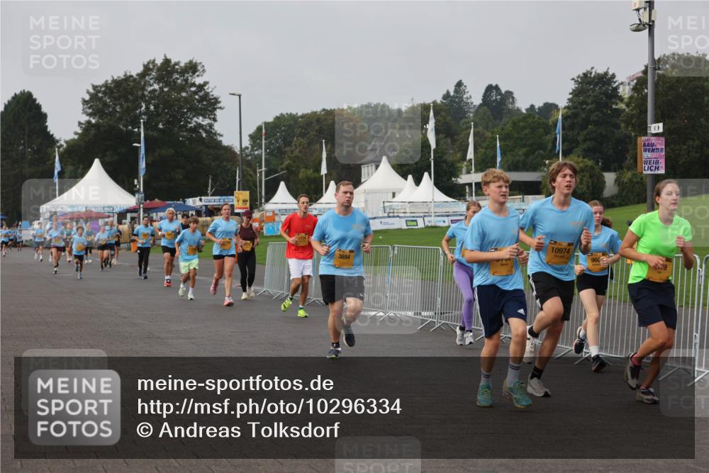 13.09.2026 - Kiel Lauf Andreas Tolksdorf http://msf.ph/oto/10296334 13.09.2026 09:24:26 Kiellinie 37247, 3694, 10974, 960 meine-sportfotos.de