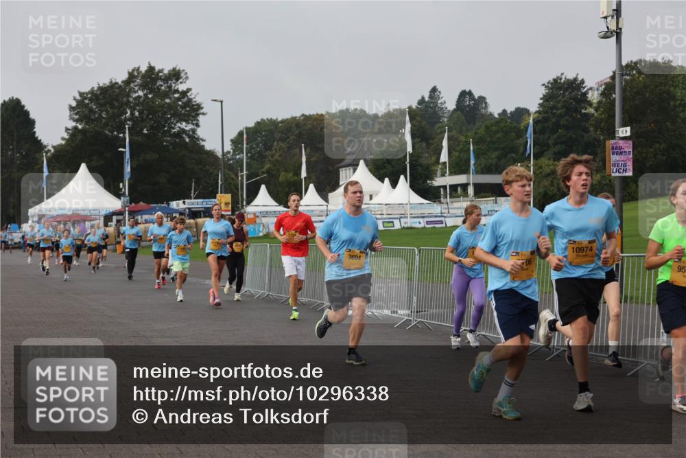 13.09.2026 - Kiel Lauf Andreas Tolksdorf http://msf.ph/oto/10296338 13.09.2026 09:24:27 Kiellinie 3694, 10974, 95 meine-sportfotos.de