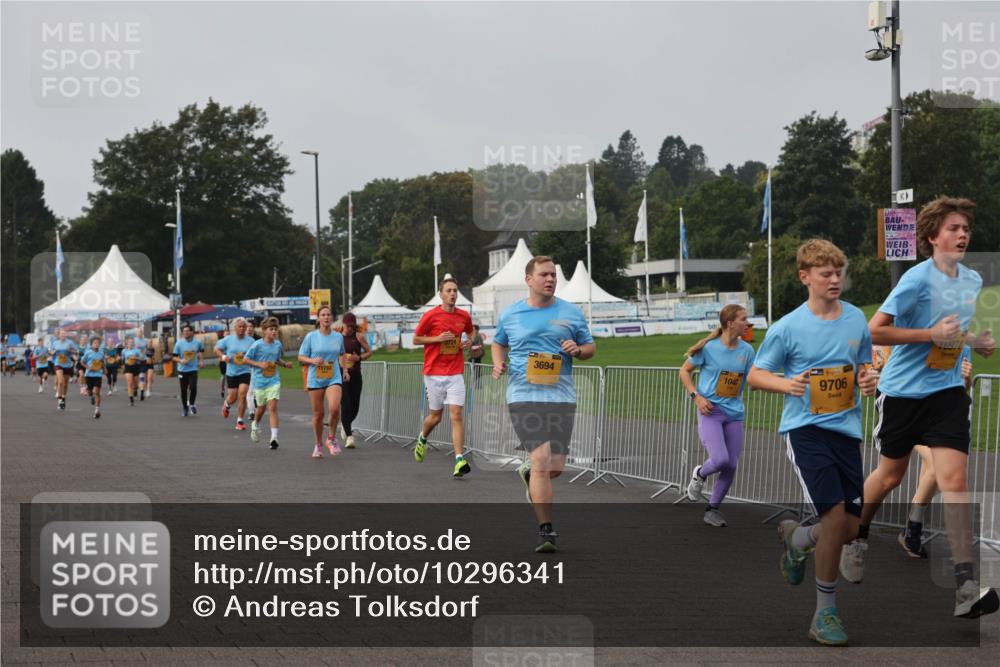 13.09.2026 - Kiel Lauf Andreas Tolksdorf http://msf.ph/oto/10296341 13.09.2026 09:24:27 Kiellinie 3694, 11793, 1040, 39, 9706, 10974 meine-sportfotos.de