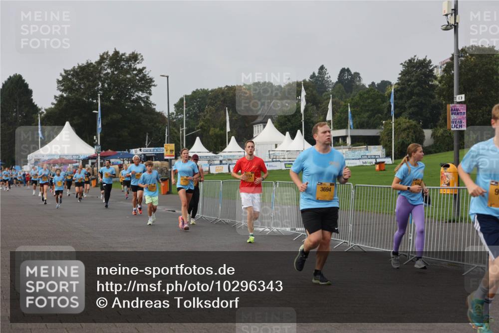 13.09.2026 - Kiel Lauf Andreas Tolksdorf http://msf.ph/oto/10296343 13.09.2026 09:24:27 Kiellinie 11645, 11795, 3694, 10 meine-sportfotos.de