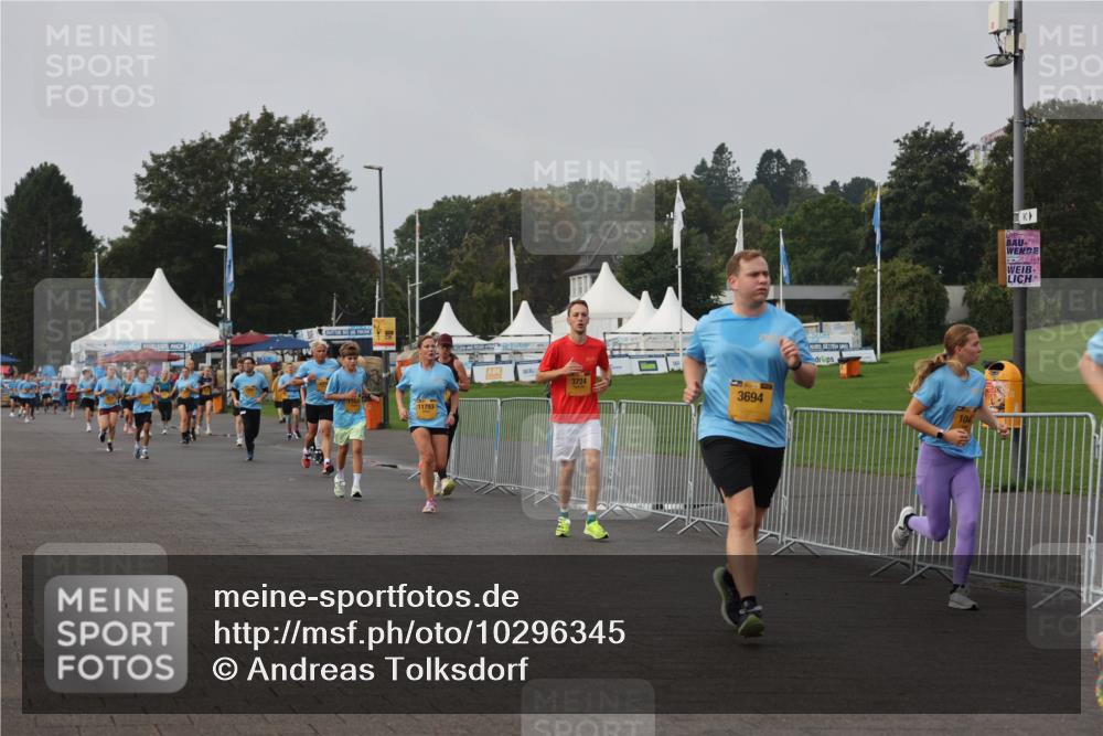 13.09.2026 - Kiel Lauf Andreas Tolksdorf http://msf.ph/oto/10296345 13.09.2026 09:24:28 Kiellinie 11793, 3724, 3694, 104 meine-sportfotos.de