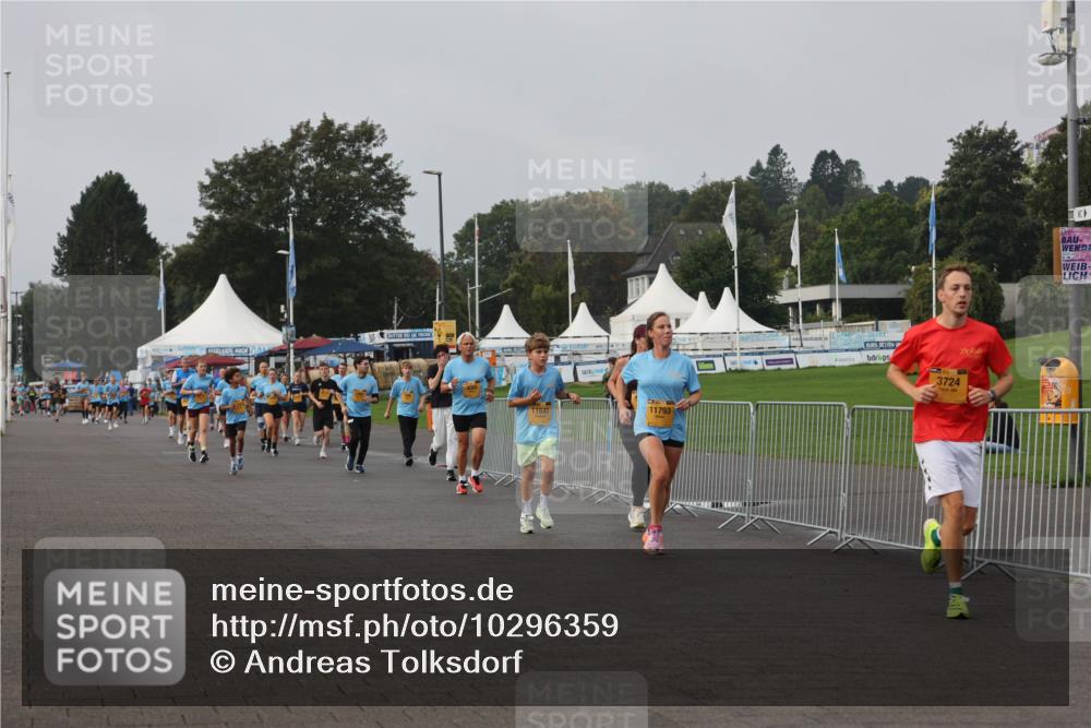 13.09.2026 - Kiel Lauf Andreas Tolksdorf http://msf.ph/oto/10296359 13.09.2026 09:24:30 Kiellinie 11645, 11793, 3724 meine-sportfotos.de