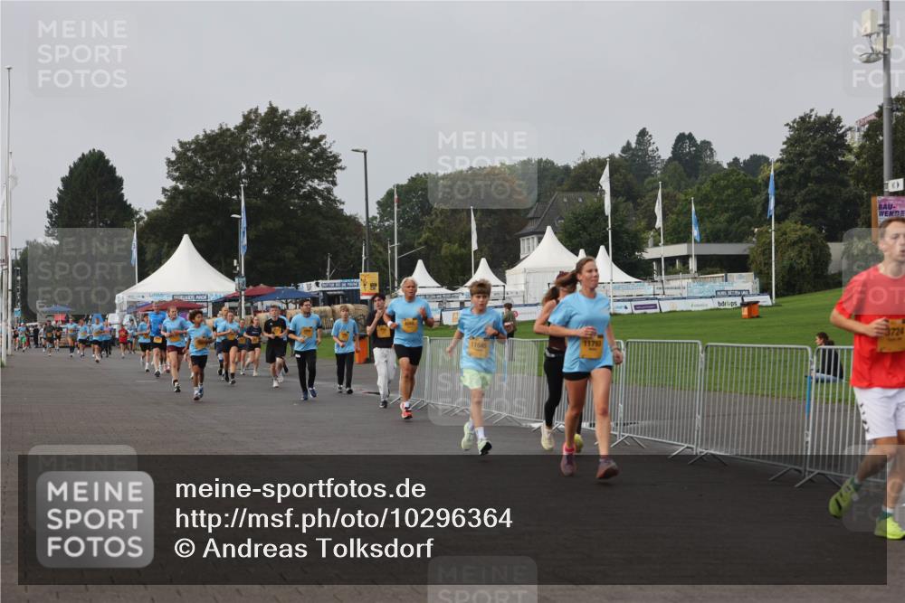 13.09.2026 - Kiel Lauf Andreas Tolksdorf http://msf.ph/oto/10296364 13.09.2026 09:24:30 Kiellinie 11793, 11645, 3724 meine-sportfotos.de
