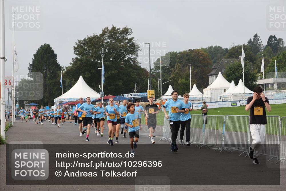 13.09.2026 - Kiel Lauf Andreas Tolksdorf http://msf.ph/oto/10296396 13.09.2026 09:24:35 Kiellinie 36, 6075, 12373, 4137, 792 meine-sportfotos.de