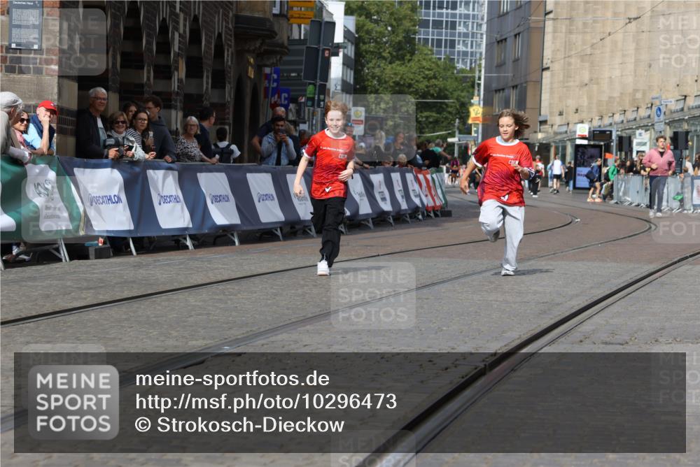 13.09.2026 - 21. swb-Marathon Bremen Strokosch-Dieckow http://msf.ph/oto/10296473 13.09.2026 11:29:45 Ziel 10387 meine-sportfotos.de
