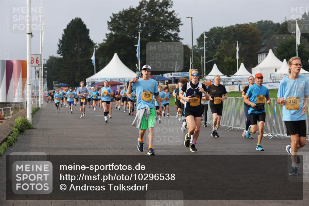 13.09.2026 - Kiel Lauf Andreas Tolksdorf http://msf.ph/oto/10296538 13.09.2026 09:25:02 Kiellinie 6, 3972, 1593, 11106, 8829, 3142 meine-sportfotos.de