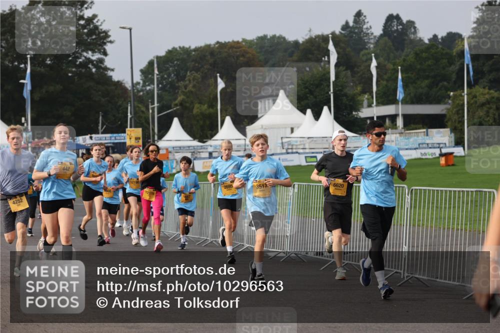 13.09.2026 - Kiel Lauf Andreas Tolksdorf http://msf.ph/oto/10296563 13.09.2026 09:25:08 Kiellinie 4252, 442, 12190, 2695, 3517, 12376, 6620 meine-sportfotos.de