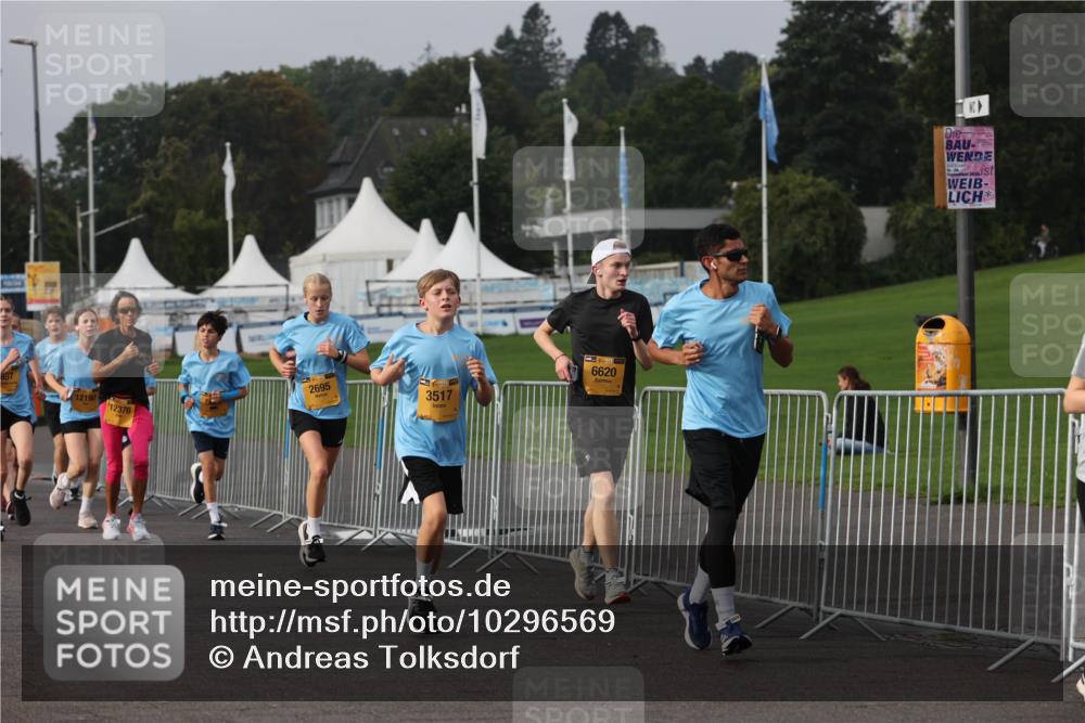 13.09.2026 - Kiel Lauf Andreas Tolksdorf http://msf.ph/oto/10296569 13.09.2026 09:25:08 Kiellinie 12190, 12376, 2695, 3517, 6620 meine-sportfotos.de