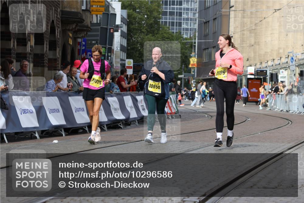 13.09.2026 - 21. swb-Marathon Bremen Strokosch-Dieckow http://msf.ph/oto/10296586 13.09.2026 11:30:36 Ziel 12535 meine-sportfotos.de