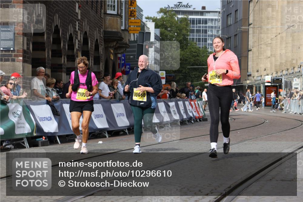 13.09.2026 - 21. swb-Marathon Bremen Strokosch-Dieckow http://msf.ph/oto/10296610 13.09.2026 11:30:37 Ziel 12535 meine-sportfotos.de