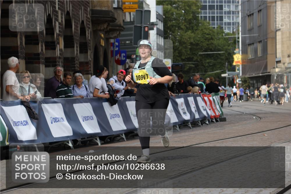 13.09.2026 - 21. swb-Marathon Bremen Strokosch-Dieckow http://msf.ph/oto/10296638 13.09.2026 11:31:11 Ziel 12535 meine-sportfotos.de