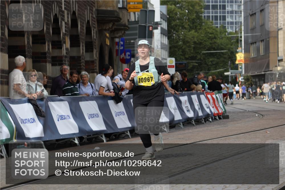 13.09.2026 - 21. swb-Marathon Bremen Strokosch-Dieckow http://msf.ph/oto/10296642 13.09.2026 11:31:11 Ziel 12535 meine-sportfotos.de