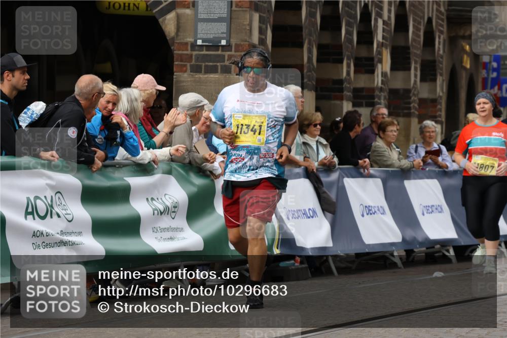 13.09.2026 - 21. swb-Marathon Bremen Strokosch-Dieckow http://msf.ph/oto/10296683 13.09.2026 11:31:55 Ziel  meine-sportfotos.de