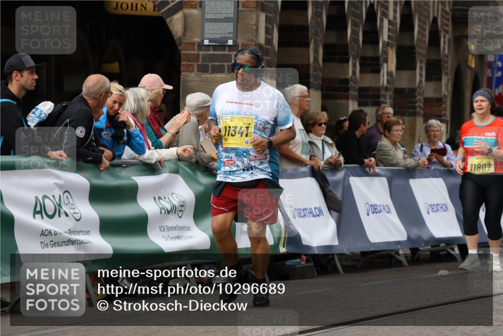 13.09.2026 - 21. swb-Marathon Bremen Strokosch-Dieckow http://msf.ph/oto/10296689 13.09.2026 11:31:56 Ziel  meine-sportfotos.de