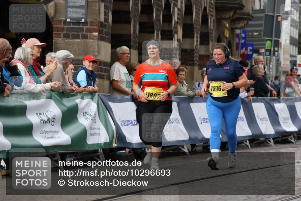 13.09.2026 - 21. swb-Marathon Bremen Strokosch-Dieckow http://msf.ph/oto/10296693 13.09.2026 11:31:58 Ziel  meine-sportfotos.de