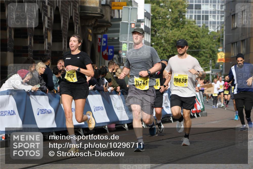 13.09.2026 - 21. swb-Marathon Bremen Strokosch-Dieckow http://msf.ph/oto/10296711 13.09.2026 10:48:25 Ziel 10142, 10316, 10329, 11058, 11193, 11735, 11781, 12278, 12354, 12487, 13620, 10231, 10269, 10426, 10489, 10538, 10770, 10814, 10917, 10993, 11196, 11372, 11582, 11611, 11837, 13570 meine-sportfotos.de