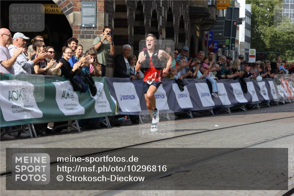 13.09.2026 - 21. swb-Marathon Bremen Strokosch-Dieckow http://msf.ph/oto/10296816 13.09.2026 12:09:40 Ziel 133 meine-sportfotos.de