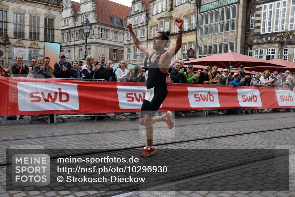 13.09.2026 - 21. swb-Marathon Bremen Strokosch-Dieckow http://msf.ph/oto/10296930 13.09.2026 12:17:24 Ziel 1109 meine-sportfotos.de