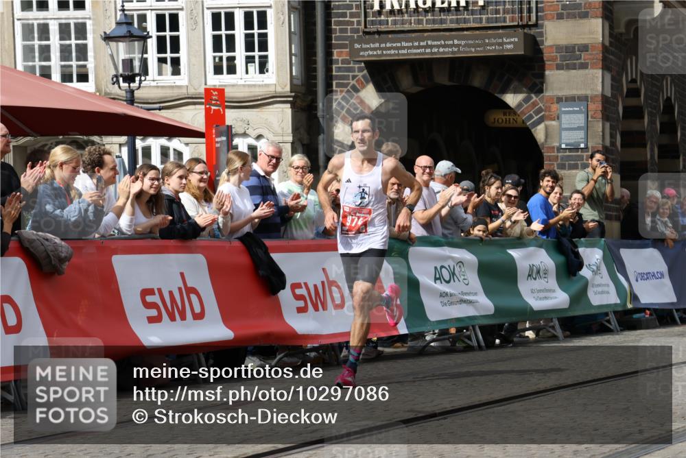 13.09.2026 - 21. swb-Marathon Bremen Strokosch-Dieckow http://msf.ph/oto/10297086 13.09.2026 12:20:46 Ziel 974, 626 meine-sportfotos.de