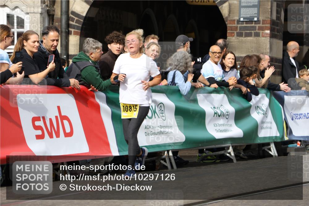 13.09.2026 - 21. swb-Marathon Bremen Strokosch-Dieckow http://msf.ph/oto/10297126 13.09.2026 10:48:49 Ziel 10231, 10269, 10421, 10426, 10489, 10538, 10770, 10814, 10917, 10993, 11196, 11372, 11582, 11611, 11683, 11815, 11837, 12259, 13570, 10253, 10293, 10566, 11891, 12027, 12204, 12350, 13555 meine-sportfotos.de