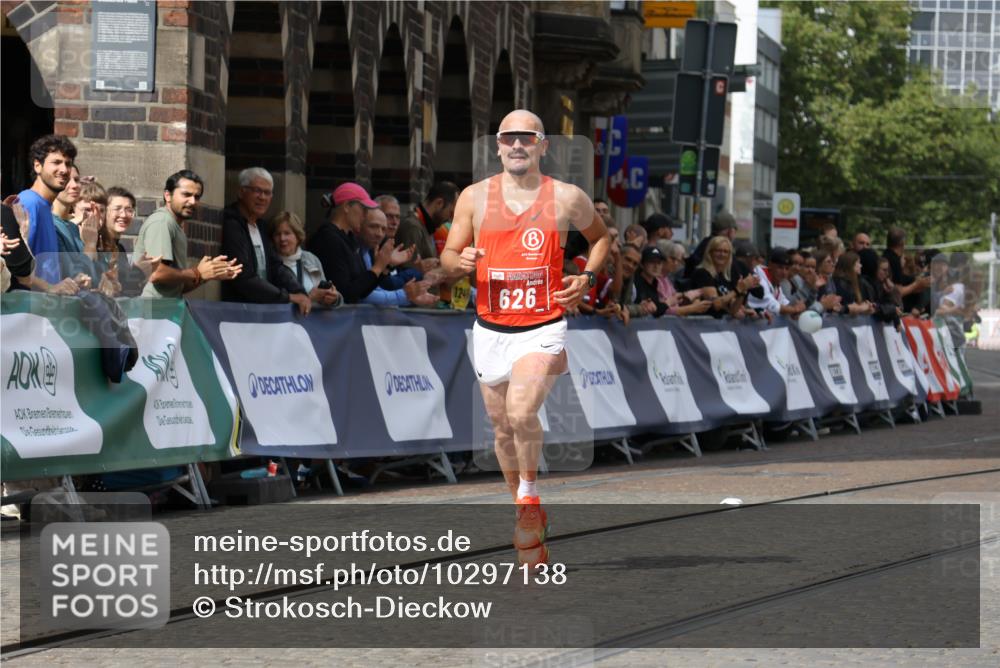 13.09.2026 - 21. swb-Marathon Bremen Strokosch-Dieckow http://msf.ph/oto/10297138 13.09.2026 12:21:22 Ziel 626 meine-sportfotos.de