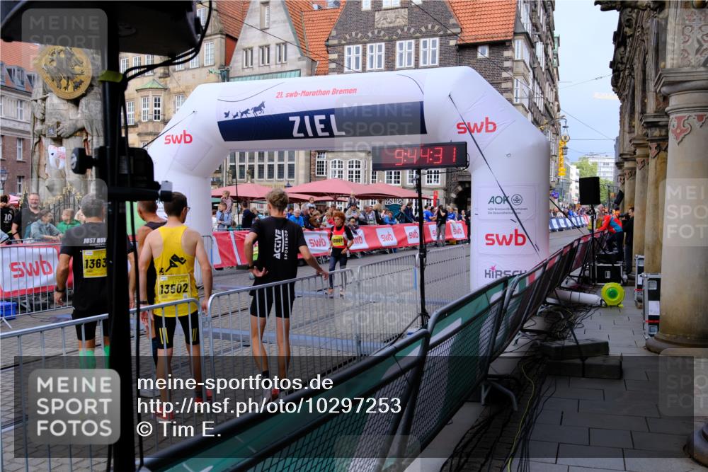 13.09.2026 - 21. swb-Marathon Bremen Tim E. http://msf.ph/oto/10297253 13.09.2026 09:44:33 Ziel  meine-sportfotos.de