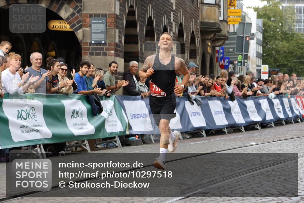 13.09.2026 - 21. swb-Marathon Bremen Strokosch-Dieckow http://msf.ph/oto/10297518 13.09.2026 12:28:38 Ziel 443, 614, 751 meine-sportfotos.de