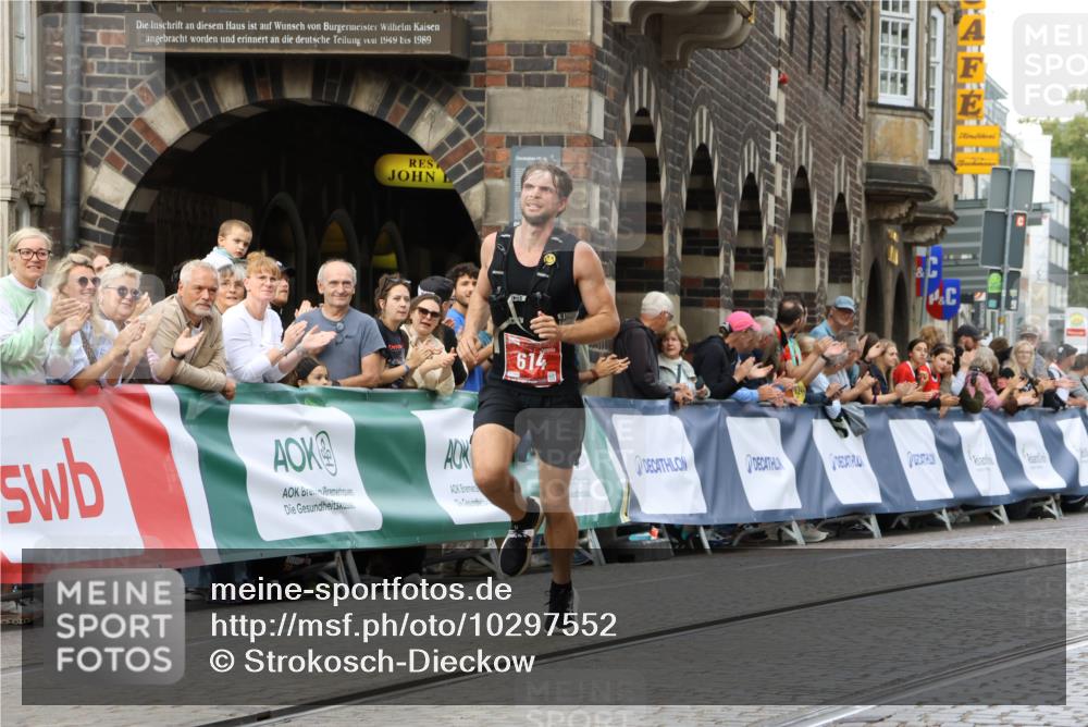 13.09.2026 - 21. swb-Marathon Bremen Strokosch-Dieckow http://msf.ph/oto/10297552 13.09.2026 12:28:45 Ziel 443, 614, 2054, 317, 796, 1046 meine-sportfotos.de