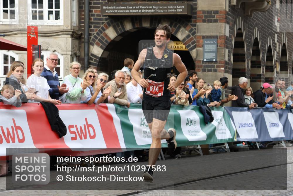 13.09.2026 - 21. swb-Marathon Bremen Strokosch-Dieckow http://msf.ph/oto/10297583 13.09.2026 12:28:46 Ziel 443, 614, 2054, 317, 796, 1046 meine-sportfotos.de