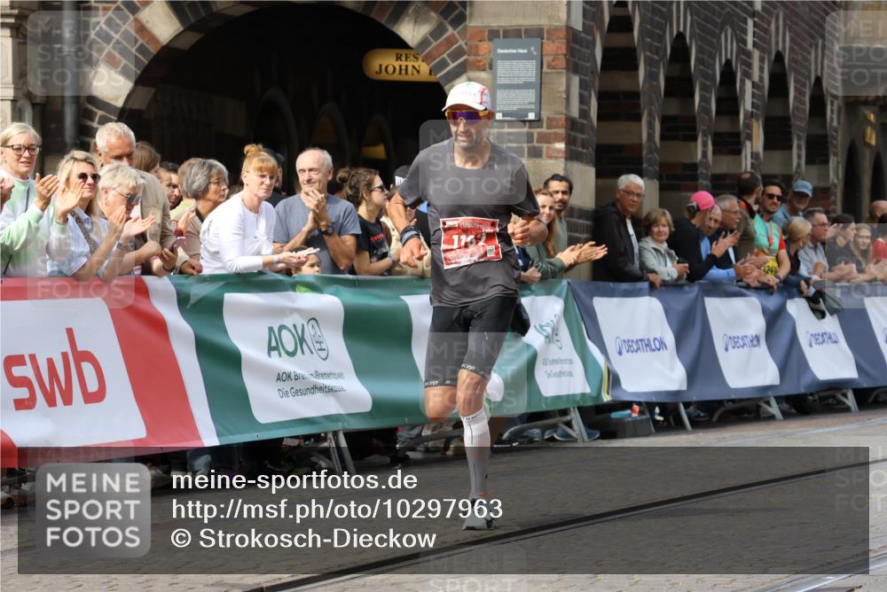13.09.2026 - 21. swb-Marathon Bremen Strokosch-Dieckow http://msf.ph/oto/10297963 13.09.2026 12:34:19 Ziel 1192, 1154, 1997 meine-sportfotos.de