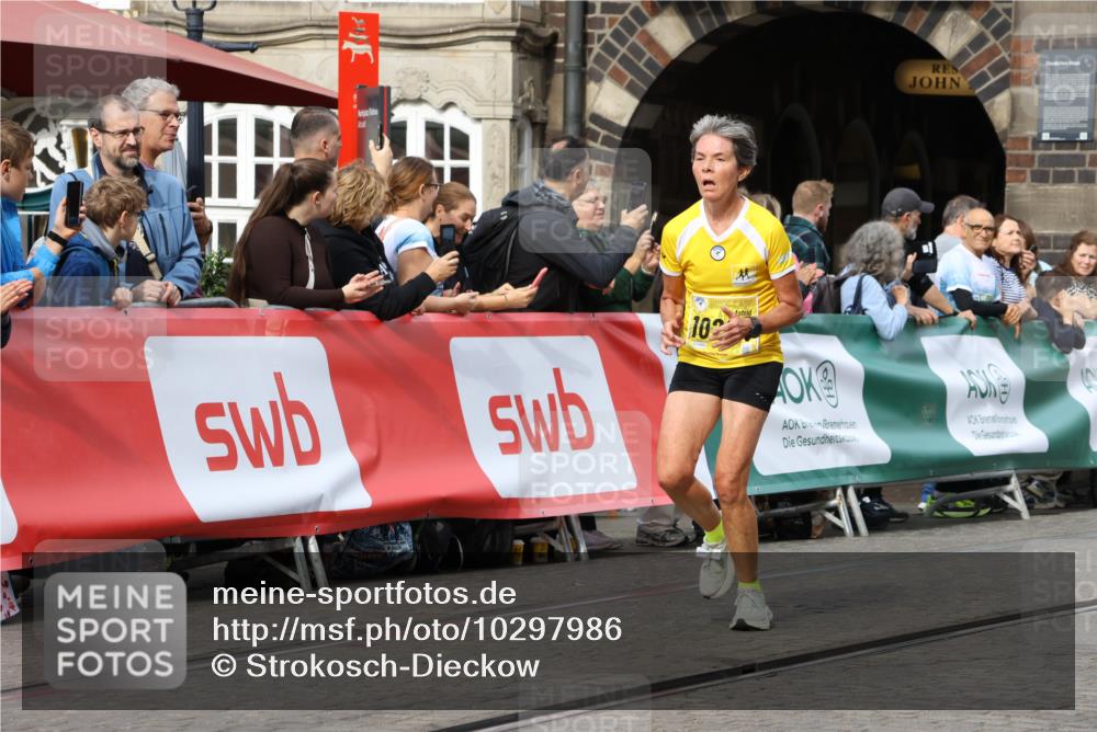 13.09.2026 - 21. swb-Marathon Bremen Strokosch-Dieckow http://msf.ph/oto/10297986 13.09.2026 10:49:26 Ziel 10253, 10293, 10294, 10392, 10514, 10566, 10655, 11316, 11567, 11891, 11896, 11984, 12027, 12132, 12149, 12350, 12450, 12529, 13555, 13577, 10835, 10910, 11092, 11635, 11717 meine-sportfotos.de