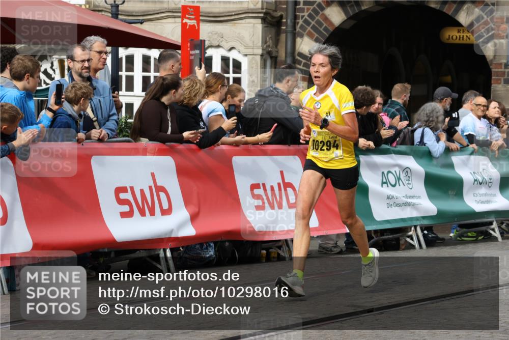 13.09.2026 - 21. swb-Marathon Bremen Strokosch-Dieckow http://msf.ph/oto/10298016 13.09.2026 10:49:26 Ziel 10253, 10293, 10294, 10392, 10514, 10566, 10655, 11316, 11567, 11891, 11896, 11984, 12027, 12132, 12149, 12350, 12450, 12529, 13555, 13577, 10835, 10910, 11092, 11635, 11717 meine-sportfotos.de