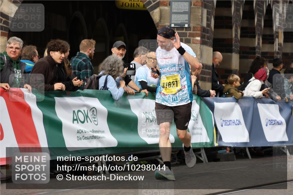 13.09.2026 - 21. swb-Marathon Bremen Strokosch-Dieckow http://msf.ph/oto/10298044 13.09.2026 10:49:29 Ziel 10253, 10293, 10294, 10392, 10514, 10566, 10655, 11316, 11567, 11891, 11896, 11984, 12027, 12132, 12149, 12350, 12450, 12529, 13577, 10709, 11007, 11092, 11717 meine-sportfotos.de