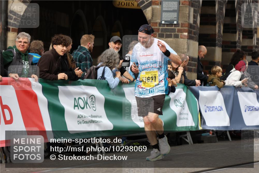 13.09.2026 - 21. swb-Marathon Bremen Strokosch-Dieckow http://msf.ph/oto/10298069 13.09.2026 10:49:29 Ziel 10253, 10293, 10294, 10392, 10514, 10566, 10655, 11316, 11567, 11891, 11896, 11984, 12027, 12132, 12149, 12350, 12450, 12529, 13577, 10709, 11007, 11092, 11717 meine-sportfotos.de