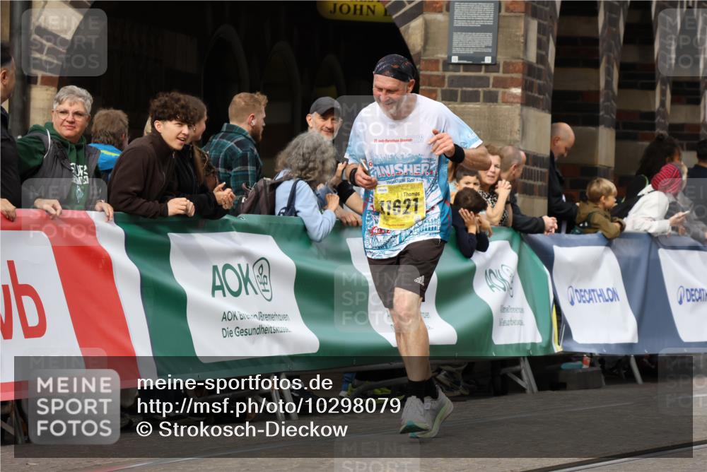 13.09.2026 - 21. swb-Marathon Bremen Strokosch-Dieckow http://msf.ph/oto/10298079 13.09.2026 10:49:29 Ziel 10253, 10293, 10294, 10392, 10514, 10566, 10655, 11316, 11567, 11891, 11896, 11984, 12027, 12132, 12149, 12350, 12450, 12529, 13577, 10709, 11007, 11092, 11717 meine-sportfotos.de
