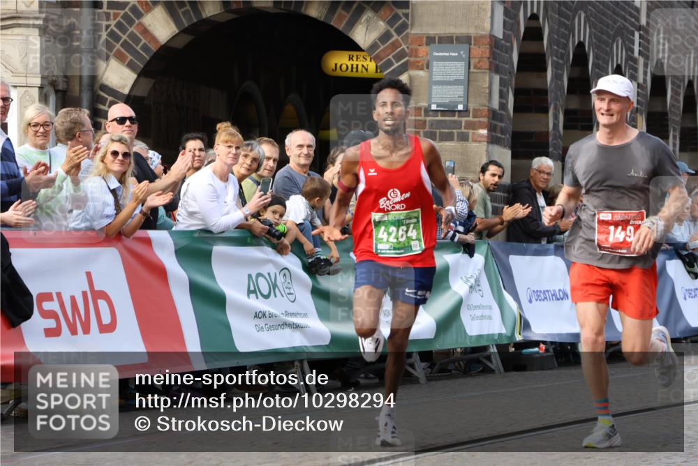13.09.2026 - 21. swb-Marathon Bremen Strokosch-Dieckow http://msf.ph/oto/10298294 13.09.2026 12:40:36 Ziel 149, 1263, 3662 meine-sportfotos.de