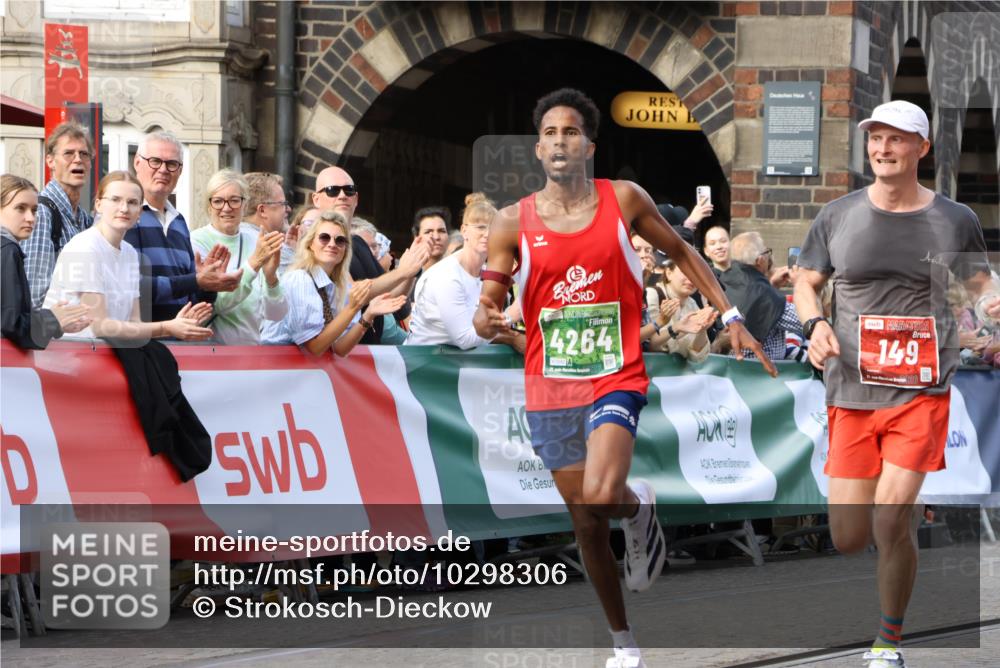 13.09.2026 - 21. swb-Marathon Bremen Strokosch-Dieckow http://msf.ph/oto/10298306 13.09.2026 12:40:37 Ziel 149, 1263, 3662 meine-sportfotos.de