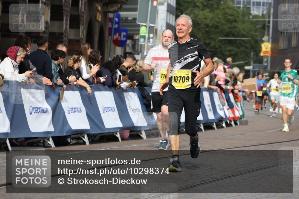 13.09.2026 - 21. swb-Marathon Bremen Strokosch-Dieckow http://msf.ph/oto/10298374 13.09.2026 10:49:51 Ziel 10739, 10835, 10846, 10910, 11092, 11191, 11621, 11635, 11717, 12376, 10452, 10593, 10876, 10966, 11005, 11035, 11415, 12380, 12510 meine-sportfotos.de