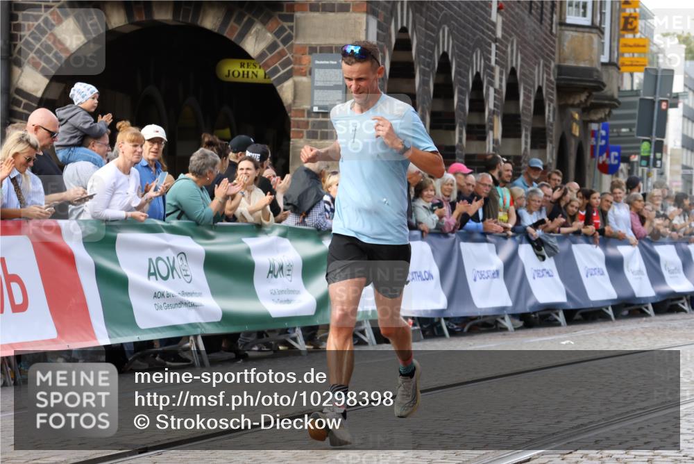 13.09.2026 - 21. swb-Marathon Bremen Strokosch-Dieckow http://msf.ph/oto/10298398 13.09.2026 12:41:35 Ziel 634, 129 meine-sportfotos.de