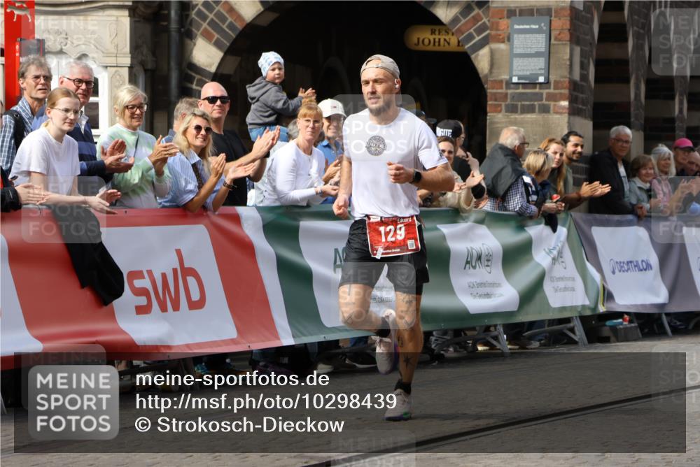 13.09.2026 - 21. swb-Marathon Bremen Strokosch-Dieckow http://msf.ph/oto/10298439 13.09.2026 12:42:11 Ziel 129 meine-sportfotos.de