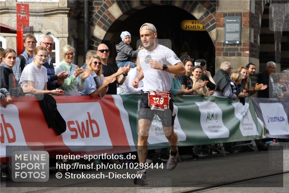 13.09.2026 - 21. swb-Marathon Bremen Strokosch-Dieckow http://msf.ph/oto/10298444 13.09.2026 12:42:11 Ziel 129 meine-sportfotos.de