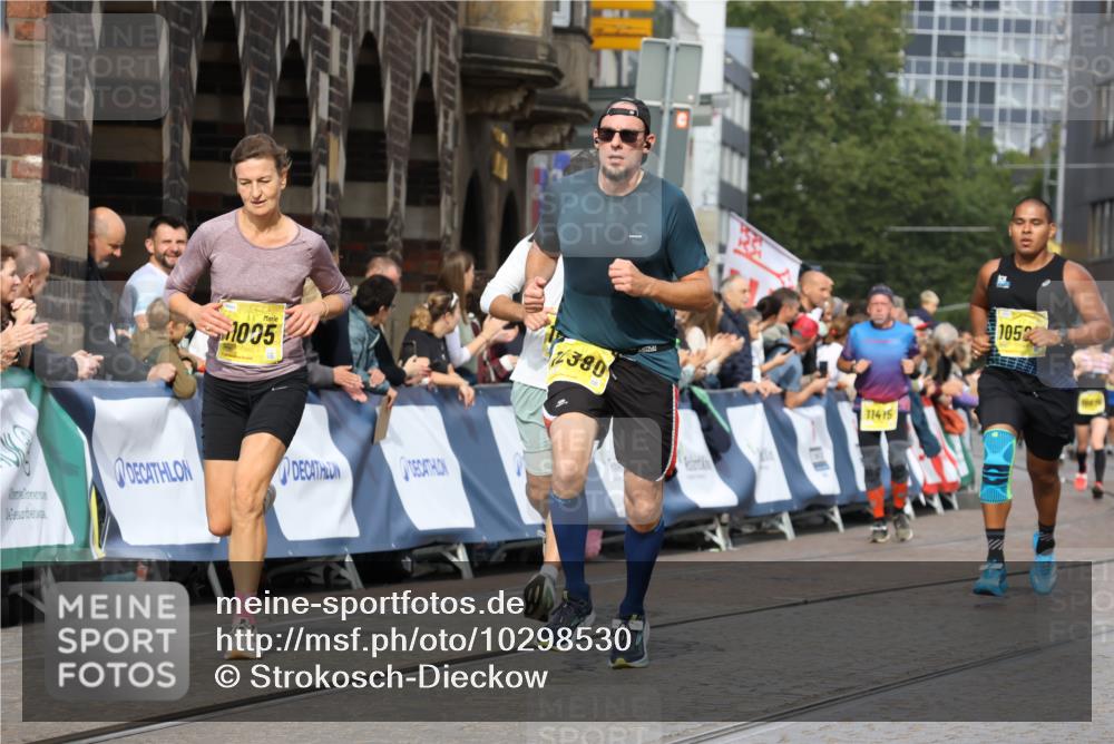 13.09.2026 - 21. swb-Marathon Bremen Strokosch-Dieckow http://msf.ph/oto/10298530 13.09.2026 10:50:03 Ziel 10508, 10709, 11007, 11183, 11717, 10876, 11111, 11128, 11178, 11497, 11499, 12240, 12269 meine-sportfotos.de