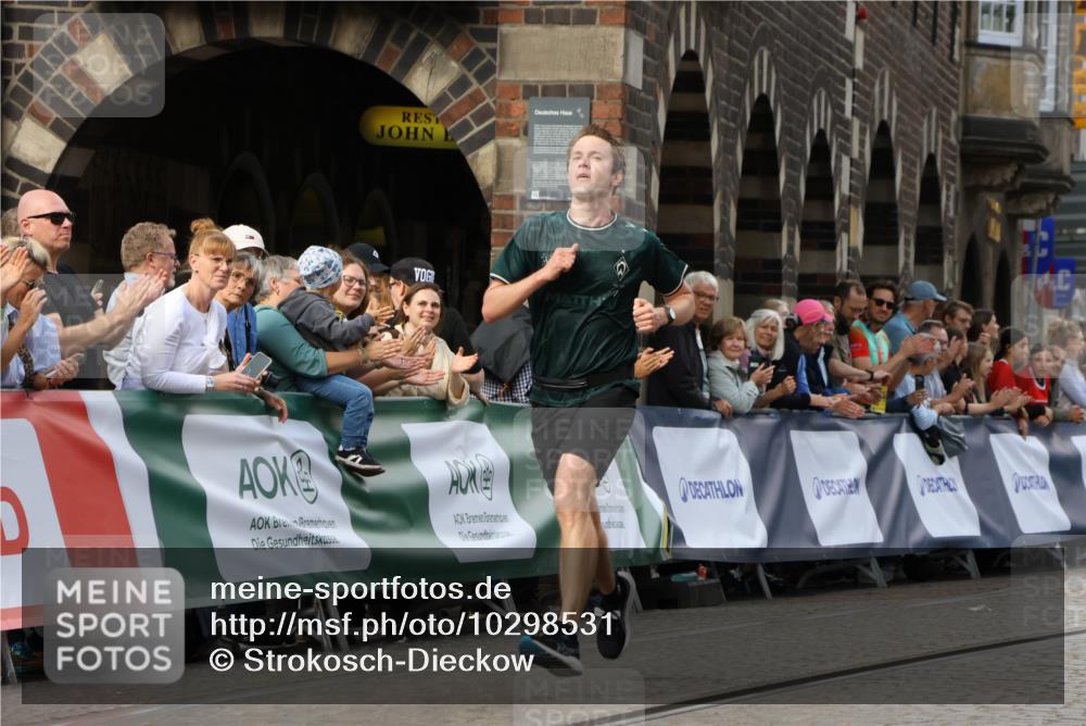 13.09.2026 - 21. swb-Marathon Bremen Strokosch-Dieckow http://msf.ph/oto/10298531 13.09.2026 12:44:05 Ziel 1567, 5212, 1313, 2044, 6507 meine-sportfotos.de