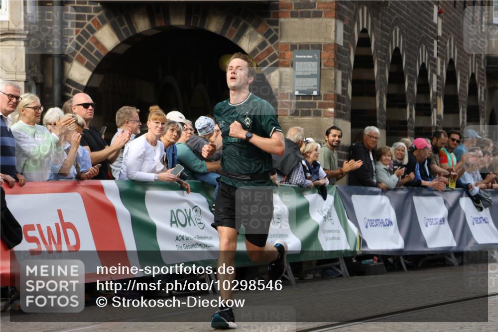 13.09.2026 - 21. swb-Marathon Bremen Strokosch-Dieckow http://msf.ph/oto/10298546 13.09.2026 12:44:06 Ziel 1567, 5212, 1313, 2044, 6507 meine-sportfotos.de