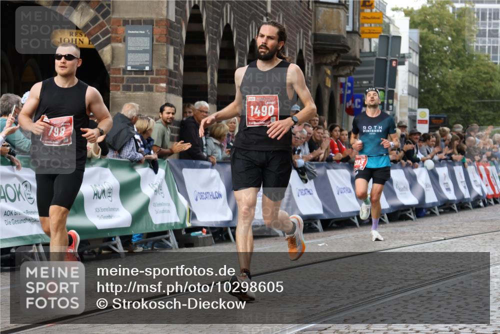 13.09.2026 - 21. swb-Marathon Bremen Strokosch-Dieckow http://msf.ph/oto/10298605 13.09.2026 12:44:30 Ziel 798, 1313, 1490, 2044, 6507, 289 meine-sportfotos.de