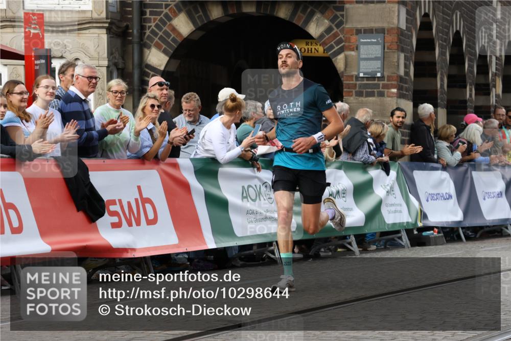 13.09.2026 - 21. swb-Marathon Bremen Strokosch-Dieckow http://msf.ph/oto/10298644 13.09.2026 12:44:33 Ziel 798, 1313, 1490, 2044, 6507, 289, 6485 meine-sportfotos.de